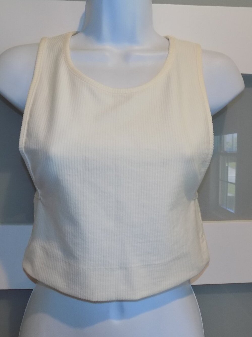 Adika Square Cut Out Cream Ribbed Color Cropped Tank Top Size M NEW